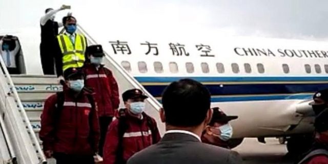 China sends his medical team along tonnes of medical aid to Pakistan